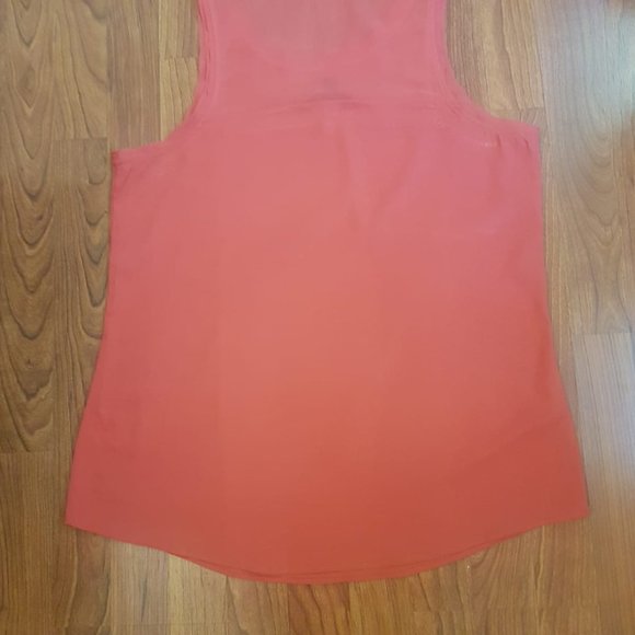 Banana Republic Sleeveless Top for Women - Picture 2 of 5